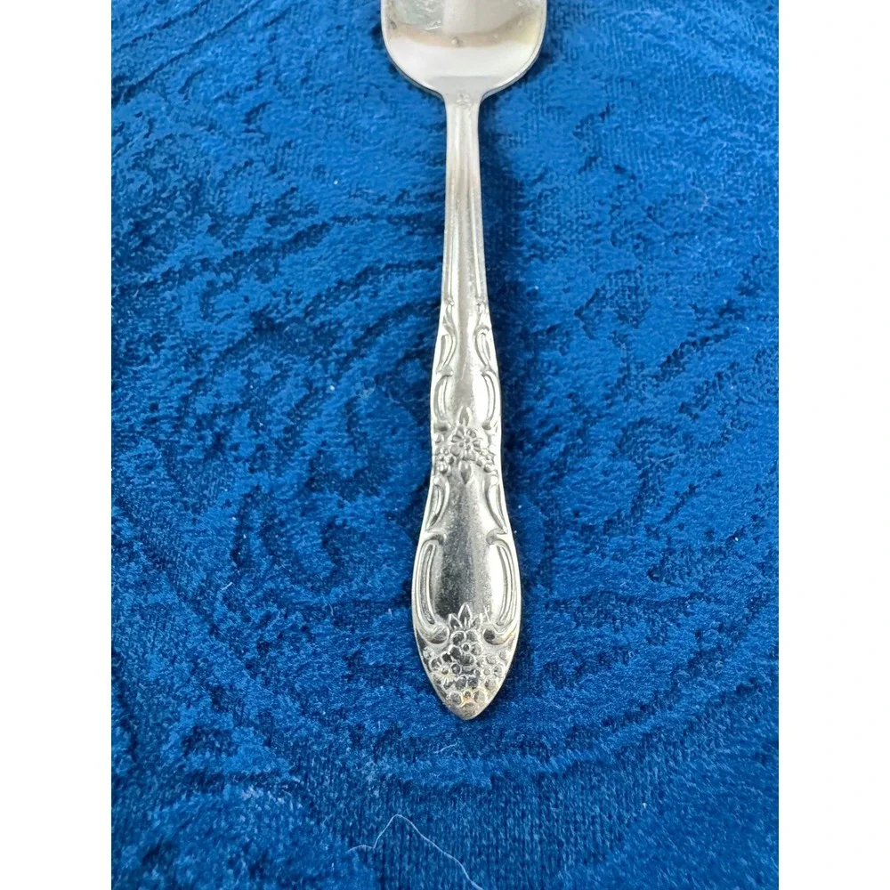 Oneida Oneidacraft Deluxe Stainless Teaspoon Floral Scroll Flatware